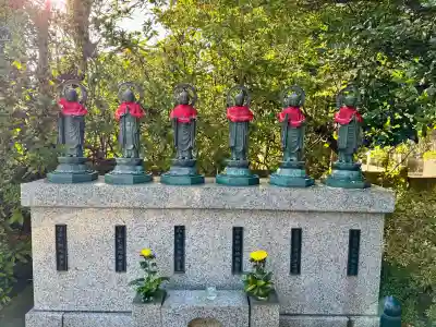 福蔵院の{uncategorized: "未分類", other: "その他", undefined: "問題あり", building: "その他建物", grave: "お墓", sacred_gate: "鳥居", guardian: "狛犬", statue: "像", buddha: "仏像", history: "歴史", nature: "自然", garden: "庭園", animal: "動物", pagoda: "塔", temizu: "手水舎", mountain_gate: "山門・神門", sanctuary: "本殿・本堂", subordinate: "末社・摂社", art: "芸術", scenery: "景色", jizo: "地蔵", ema: "絵馬", goshuin: "御朱印", omikuji: "おみくじ", items: "授与品その他", amulet: "お守り", goshuincho: "御朱印帳", eats: "食事", festival: "お祭り", votive_dance: "神楽", shichigosan: "七五三参", wedding: "結婚式", experience: "体験その他", initially: "初詣", around: "周辺", anti_infection: "感染症対策"}