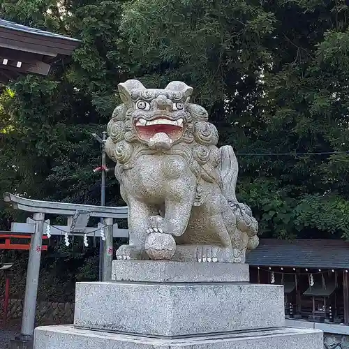 神峰神社の狛犬