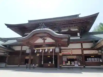 伊豫豆比古命神社の本殿・本堂