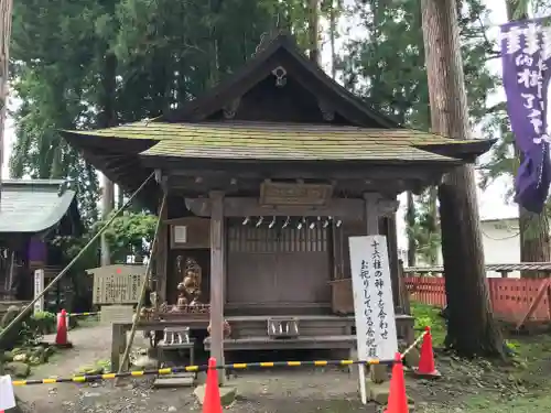 櫛引八幡宮の本殿