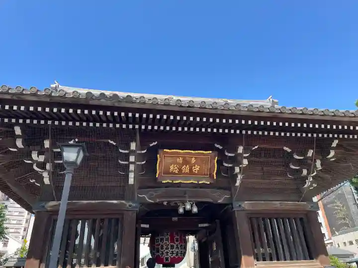 櫛田神社の山門・神門