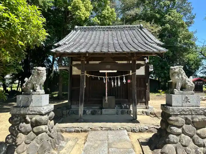 七社神社の{uncategorized: "未分類", other: "その他", undefined: "問題あり", building: "その他建物", grave: "お墓", sacred_gate: "鳥居", guardian: "狛犬", statue: "像", buddha: "仏像", history: "歴史", nature: "自然", garden: "庭園", animal: "動物", pagoda: "塔", temizu: "手水舎", mountain_gate: "山門・神門", sanctuary: "本殿・本堂", subordinate: "末社・摂社", art: "芸術", scenery: "景色", jizo: "地蔵", ema: "絵馬", goshuin: "御朱印", omikuji: "おみくじ", items: "授与品その他", amulet: "お守り", goshuincho: "御朱印帳", eats: "食事", festival: "お祭り", votive_dance: "神楽", shichigosan: "七五三参", wedding: "結婚式", experience: "体験その他", initially: "初詣", around: "周辺", anti_infection: "感染症対策"}
