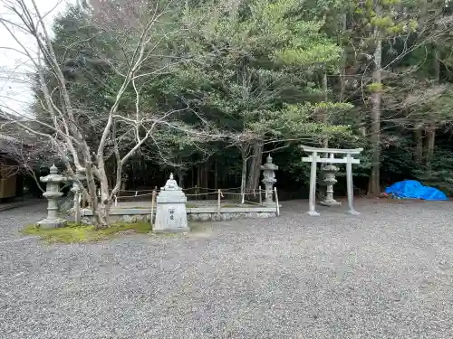 川田神社の{uncategorized: "未分類", other: "その他", undefined: "問題あり", building: "その他建物", grave: "お墓", sacred_gate: "鳥居", guardian: "狛犬", statue: "像", buddha: "仏像", history: "歴史", nature: "自然", garden: "庭園", animal: "動物", pagoda: "塔", temizu: "手水舎", mountain_gate: "山門・神門", sanctuary: "本殿・本堂", subordinate: "末社・摂社", art: "芸術", scenery: "景色", jizo: "地蔵", ema: "絵馬", goshuin: "御朱印", omikuji: "おみくじ", items: "授与品その他", amulet: "お守り", goshuincho: "御朱印帳", eats: "食事", festival: "お祭り", votive_dance: "神楽", shichigosan: "七五三参", wedding: "結婚式", experience: "体験その他", initially: "初詣", around: "周辺", anti_infection: "感染症対策"}