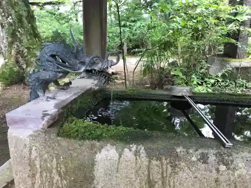 一ノ矢八坂神社の手水舎