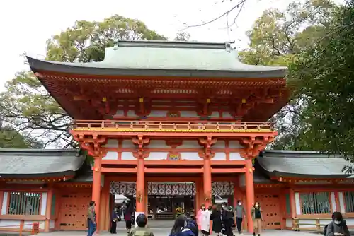 武蔵一宮氷川神社の山門・神門