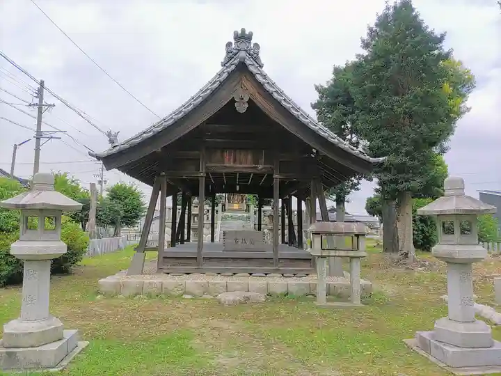 十二所社の本殿・本堂