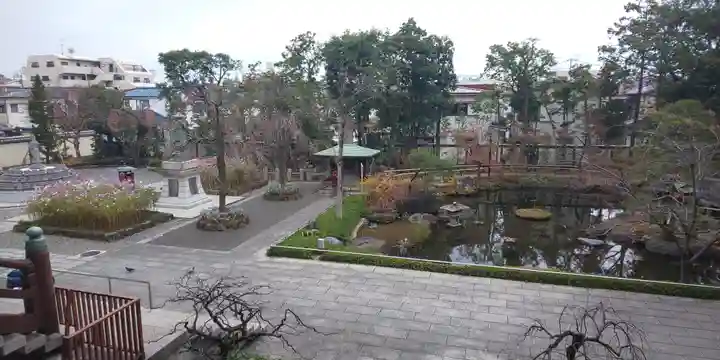 西新井大師総持寺の庭園