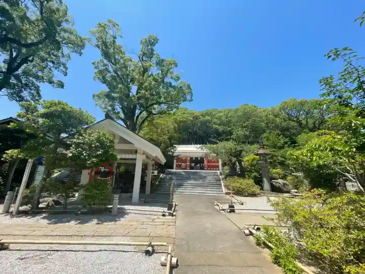 淵神社の{uncategorized: "未分類", other: "その他", undefined: "問題あり", building: "その他建物", grave: "お墓", sacred_gate: "鳥居", guardian: "狛犬", statue: "像", buddha: "仏像", history: "歴史", nature: "自然", garden: "庭園", animal: "動物", pagoda: "塔", temizu: "手水舎", mountain_gate: "山門・神門", sanctuary: "本殿・本堂", subordinate: "末社・摂社", art: "芸術", scenery: "景色", jizo: "地蔵", ema: "絵馬", goshuin: "御朱印", omikuji: "おみくじ", items: "授与品その他", amulet: "お守り", goshuincho: "御朱印帳", eats: "食事", festival: "お祭り", votive_dance: "神楽", shichigosan: "七五三参", wedding: "結婚式", experience: "体験その他", initially: "初詣", around: "周辺", anti_infection: "感染症対策"}