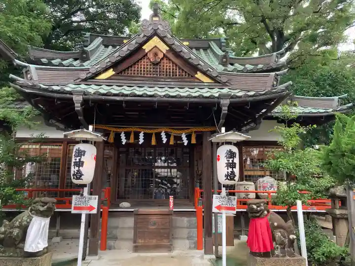 甲子園八幡神社の本殿・本堂