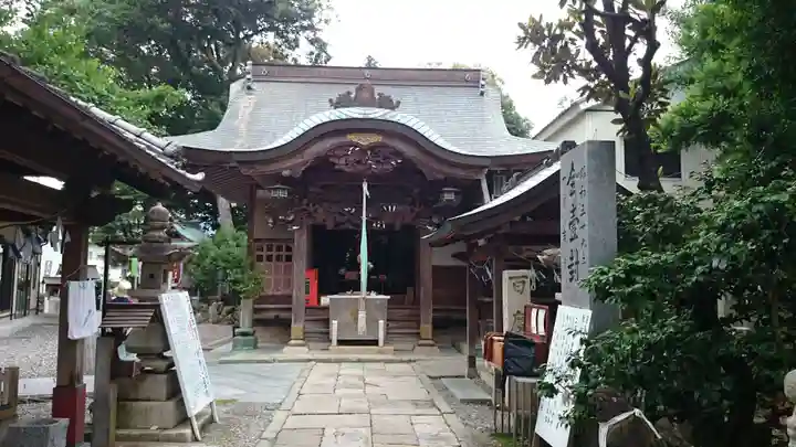薫的神社の本殿・本堂