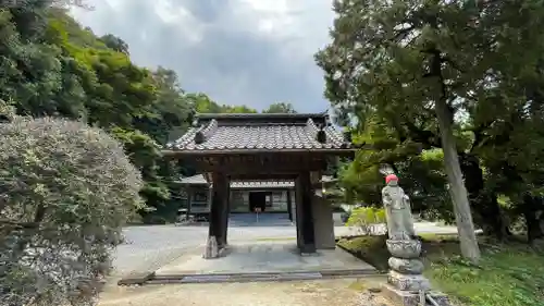 正法寺の山門・神門
