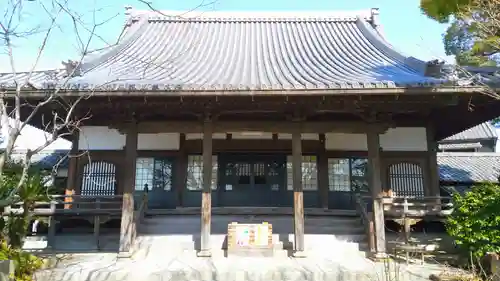 光照寺の本殿・本堂