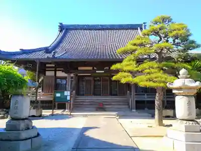 泉流山 実相寺の本殿・本堂