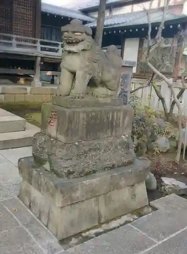 白山神社の狛犬