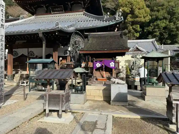 宝山寺の{uncategorized: "未分類", other: "その他", undefined: "問題あり", building: "その他建物", grave: "お墓", sacred_gate: "鳥居", guardian: "狛犬", statue: "像", buddha: "仏像", history: "歴史", nature: "自然", garden: "庭園", animal: "動物", pagoda: "塔", temizu: "手水舎", mountain_gate: "山門・神門", sanctuary: "本殿・本堂", subordinate: "末社・摂社", art: "芸術", scenery: "景色", jizo: "地蔵", ema: "絵馬", goshuin: "御朱印", omikuji: "おみくじ", items: "授与品その他", amulet: "お守り", goshuincho: "御朱印帳", eats: "食事", festival: "お祭り", votive_dance: "神楽", shichigosan: "七五三参", wedding: "結婚式", experience: "体験その他", initially: "初詣", around: "周辺", anti_infection: "感染症対策"}