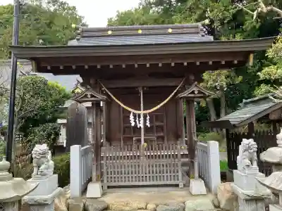 白蛇辨財天の{uncategorized: "未分類", other: "その他", undefined: "問題あり", building: "その他建物", grave: "お墓", sacred_gate: "鳥居", guardian: "狛犬", statue: "像", buddha: "仏像", history: "歴史", nature: "自然", garden: "庭園", animal: "動物", pagoda: "塔", temizu: "手水舎", mountain_gate: "山門・神門", sanctuary: "本殿・本堂", subordinate: "末社・摂社", art: "芸術", scenery: "景色", jizo: "地蔵", ema: "絵馬", goshuin: "御朱印", omikuji: "おみくじ", items: "授与品その他", amulet: "お守り", goshuincho: "御朱印帳", eats: "食事", festival: "お祭り", votive_dance: "神楽", shichigosan: "七五三参", wedding: "結婚式", experience: "体験その他", initially: "初詣", around: "周辺", anti_infection: "感染症対策"}
