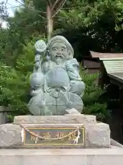 北新羽杉山神社の像