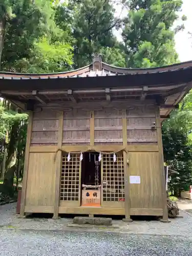 須山浅間神社の本殿