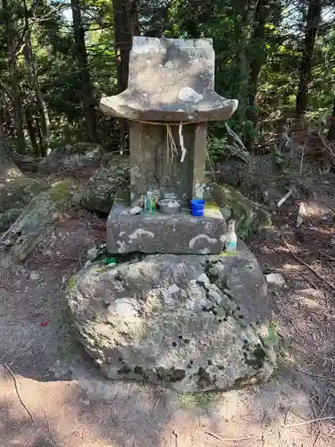 英彦山神宮御本社（上宮）の{uncategorized: "未分類", other: "その他", undefined: "問題あり", building: "その他建物", grave: "お墓", sacred_gate: "鳥居", guardian: "狛犬", statue: "像", buddha: "仏像", history: "歴史", nature: "自然", garden: "庭園", animal: "動物", pagoda: "塔", temizu: "手水舎", mountain_gate: "山門・神門", sanctuary: "本殿・本堂", subordinate: "末社・摂社", art: "芸術", scenery: "景色", jizo: "地蔵", ema: "絵馬", goshuin: "御朱印", omikuji: "おみくじ", items: "授与品その他", amulet: "お守り", goshuincho: "御朱印帳", eats: "食事", festival: "お祭り", votive_dance: "神楽", shichigosan: "七五三参", wedding: "結婚式", experience: "体験その他", initially: "初詣", around: "周辺", anti_infection: "感染症対策"}