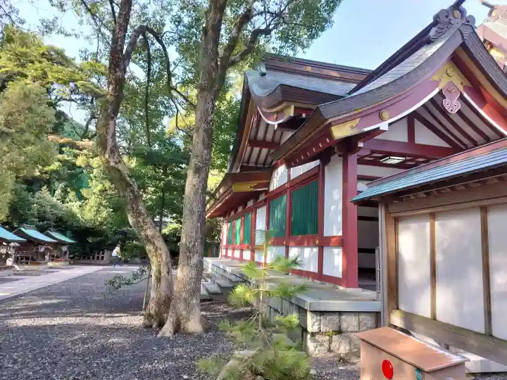 氣比神宮の{uncategorized: "未分類", other: "その他", undefined: "問題あり", building: "その他建物", grave: "お墓", sacred_gate: "鳥居", guardian: "狛犬", statue: "像", buddha: "仏像", history: "歴史", nature: "自然", garden: "庭園", animal: "動物", pagoda: "塔", temizu: "手水舎", mountain_gate: "山門・神門", sanctuary: "本殿・本堂", subordinate: "末社・摂社", art: "芸術", scenery: "景色", jizo: "地蔵", ema: "絵馬", goshuin: "御朱印", omikuji: "おみくじ", items: "授与品その他", amulet: "お守り", goshuincho: "御朱印帳", eats: "食事", festival: "お祭り", votive_dance: "神楽", shichigosan: "七五三参", wedding: "結婚式", experience: "体験その他", initially: "初詣", around: "周辺", anti_infection: "感染症対策"}