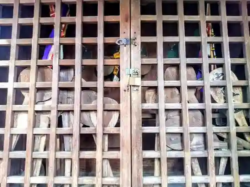 石神社の本殿・本堂