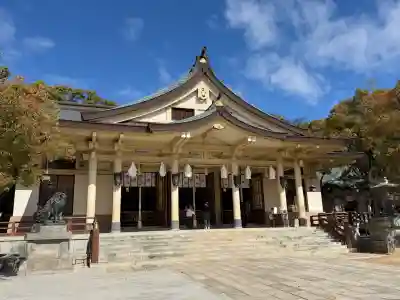 湊川神社の{uncategorized: "未分類", other: "その他", undefined: "問題あり", building: "その他建物", grave: "お墓", sacred_gate: "鳥居", guardian: "狛犬", statue: "像", buddha: "仏像", history: "歴史", nature: "自然", garden: "庭園", animal: "動物", pagoda: "塔", temizu: "手水舎", mountain_gate: "山門・神門", sanctuary: "本殿・本堂", subordinate: "末社・摂社", art: "芸術", scenery: "景色", jizo: "地蔵", ema: "絵馬", goshuin: "御朱印", omikuji: "おみくじ", items: "授与品その他", amulet: "お守り", goshuincho: "御朱印帳", eats: "食事", festival: "お祭り", votive_dance: "神楽", shichigosan: "七五三参", wedding: "結婚式", experience: "体験その他", initially: "初詣", around: "周辺", anti_infection: "感染症対策"}