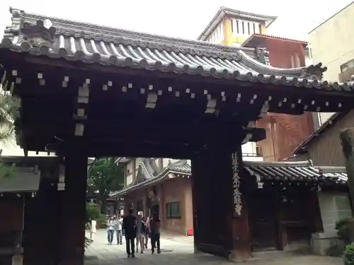 本能寺の山門