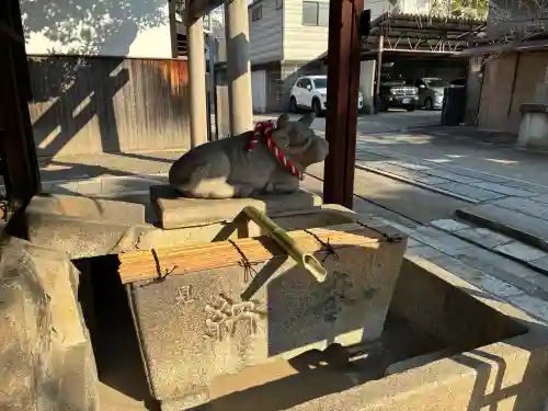菅大臣神社の{uncategorized: "未分類", other: "その他", undefined: "問題あり", building: "その他建物", grave: "お墓", sacred_gate: "鳥居", guardian: "狛犬", statue: "像", buddha: "仏像", history: "歴史", nature: "自然", garden: "庭園", animal: "動物", pagoda: "塔", temizu: "手水舎", mountain_gate: "山門・神門", sanctuary: "本殿・本堂", subordinate: "末社・摂社", art: "芸術", scenery: "景色", jizo: "地蔵", ema: "絵馬", goshuin: "御朱印", omikuji: "おみくじ", items: "授与品その他", amulet: "お守り", goshuincho: "御朱印帳", eats: "食事", festival: "お祭り", votive_dance: "神楽", shichigosan: "七五三参", wedding: "結婚式", experience: "体験その他", initially: "初詣", around: "周辺", anti_infection: "感染症対策"}