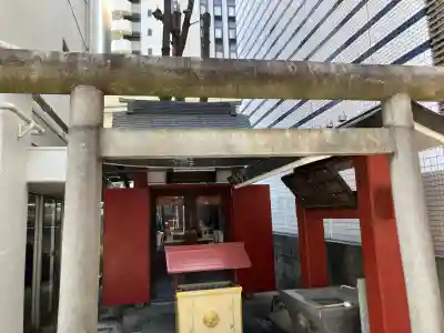 大原稲荷神社の{uncategorized: "未分類", other: "その他", undefined: "問題あり", building: "その他建物", grave: "お墓", sacred_gate: "鳥居", guardian: "狛犬", statue: "像", buddha: "仏像", history: "歴史", nature: "自然", garden: "庭園", animal: "動物", pagoda: "塔", temizu: "手水舎", mountain_gate: "山門・神門", sanctuary: "本殿・本堂", subordinate: "末社・摂社", art: "芸術", scenery: "景色", jizo: "地蔵", ema: "絵馬", goshuin: "御朱印", omikuji: "おみくじ", items: "授与品その他", amulet: "お守り", goshuincho: "御朱印帳", eats: "食事", festival: "お祭り", votive_dance: "神楽", shichigosan: "七五三参", wedding: "結婚式", experience: "体験その他", initially: "初詣", around: "周辺", anti_infection: "感染症対策"}