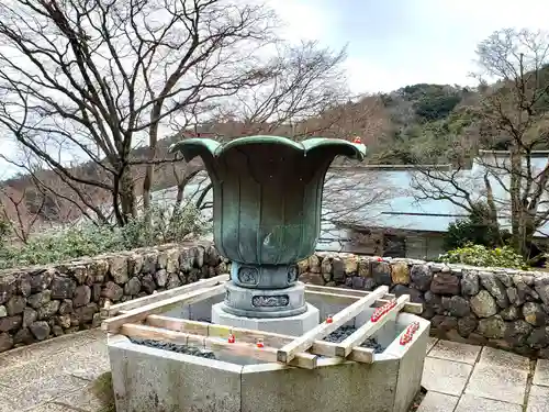 勝尾寺の手水