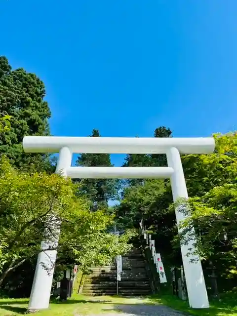 土津神社|こどもと出世の神さまの鳥居