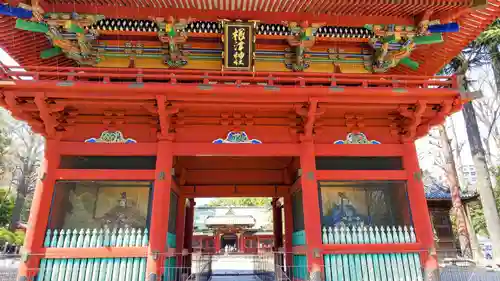 根津神社の山門・神門