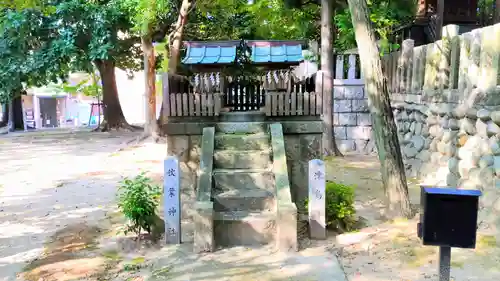 八幡社（白山社八幡社）の末社・摂社