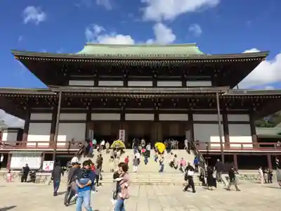 成田山新勝寺の本殿・本堂