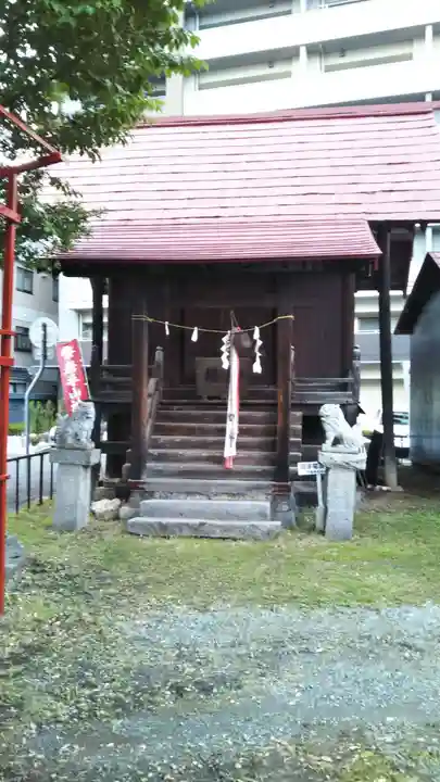 岩手山神社の本殿・本堂
