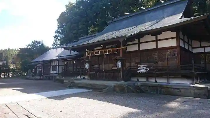 飛驒護國神社の本殿・本堂
