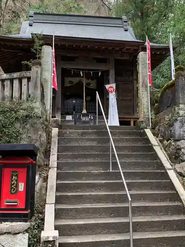 涌釜神社の本殿