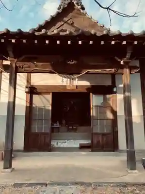 一条山宝蓮寺の本殿・本堂