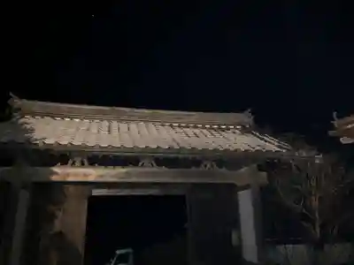 岩屋寺の山門・神門