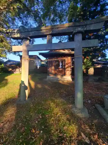 頤氣神社の末社