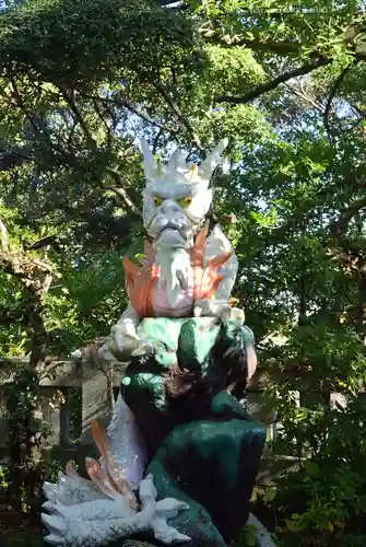 江島神社の末社