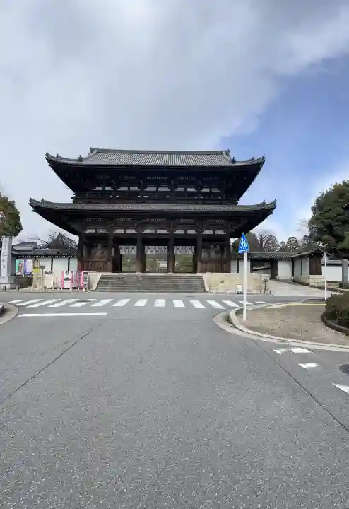 仁和寺の{uncategorized: "未分類", other: "その他", undefined: "問題あり", building: "その他建物", grave: "お墓", sacred_gate: "鳥居", guardian: "狛犬", statue: "像", buddha: "仏像", history: "歴史", nature: "自然", garden: "庭園", animal: "動物", pagoda: "塔", temizu: "手水舎", mountain_gate: "山門・神門", sanctuary: "本殿・本堂", subordinate: "末社・摂社", art: "芸術", scenery: "景色", jizo: "地蔵", ema: "絵馬", goshuin: "御朱印", omikuji: "おみくじ", items: "授与品その他", amulet: "お守り", goshuincho: "御朱印帳", eats: "食事", festival: "お祭り", votive_dance: "神楽", shichigosan: "七五三参", wedding: "結婚式", experience: "体験その他", initially: "初詣", around: "周辺", anti_infection: "感染症対策"}