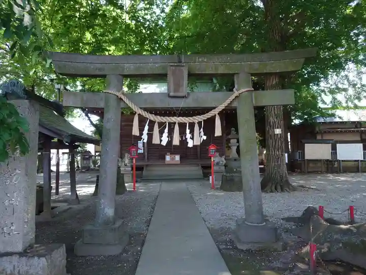 諏訪神社の鳥居
