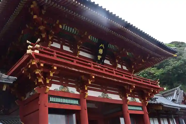 鶴岡八幡宮の本殿・本堂