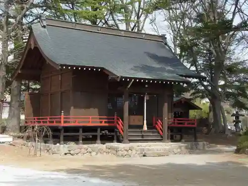 巨摩神社の本殿・本堂