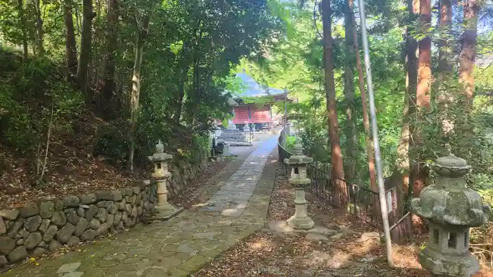 満願寺の周辺