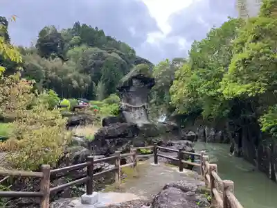 陰陽石神社(宮崎県)