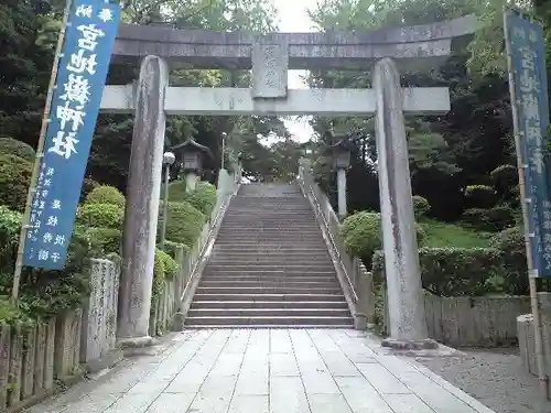 宮地嶽神社の鳥居