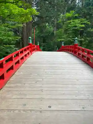 出羽神社(出羽三山神社)～三神合祭殿～の{uncategorized: "未分類", other: "その他", undefined: "問題あり", building: "その他建物", grave: "お墓", sacred_gate: "鳥居", guardian: "狛犬", statue: "像", buddha: "仏像", history: "歴史", nature: "自然", garden: "庭園", animal: "動物", pagoda: "塔", temizu: "手水舎", mountain_gate: "山門・神門", sanctuary: "本殿・本堂", subordinate: "末社・摂社", art: "芸術", scenery: "景色", jizo: "地蔵", ema: "絵馬", goshuin: "御朱印", omikuji: "おみくじ", items: "授与品その他", amulet: "お守り", goshuincho: "御朱印帳", eats: "食事", festival: "お祭り", votive_dance: "神楽", shichigosan: "七五三参", wedding: "結婚式", experience: "体験その他", initially: "初詣", around: "周辺", anti_infection: "感染症対策"}