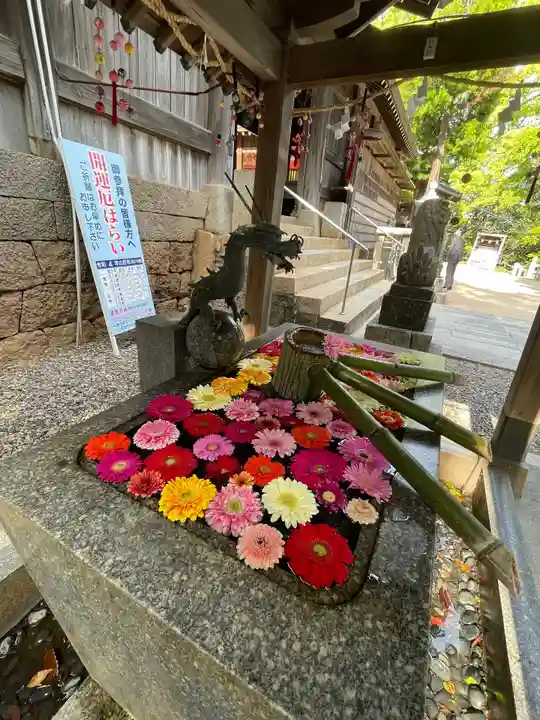 山﨑八幡宮の手水舎